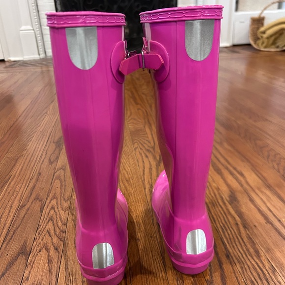 Hunter Glossy Hot Pink Waterproof Rain Boots - Picture 4 of 8